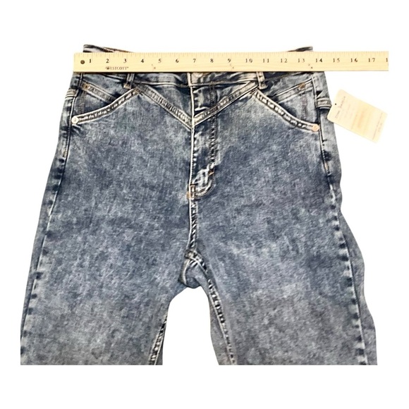 Free People Riley Light Acid Washed Seamed Jeans - Picture 10 of 16